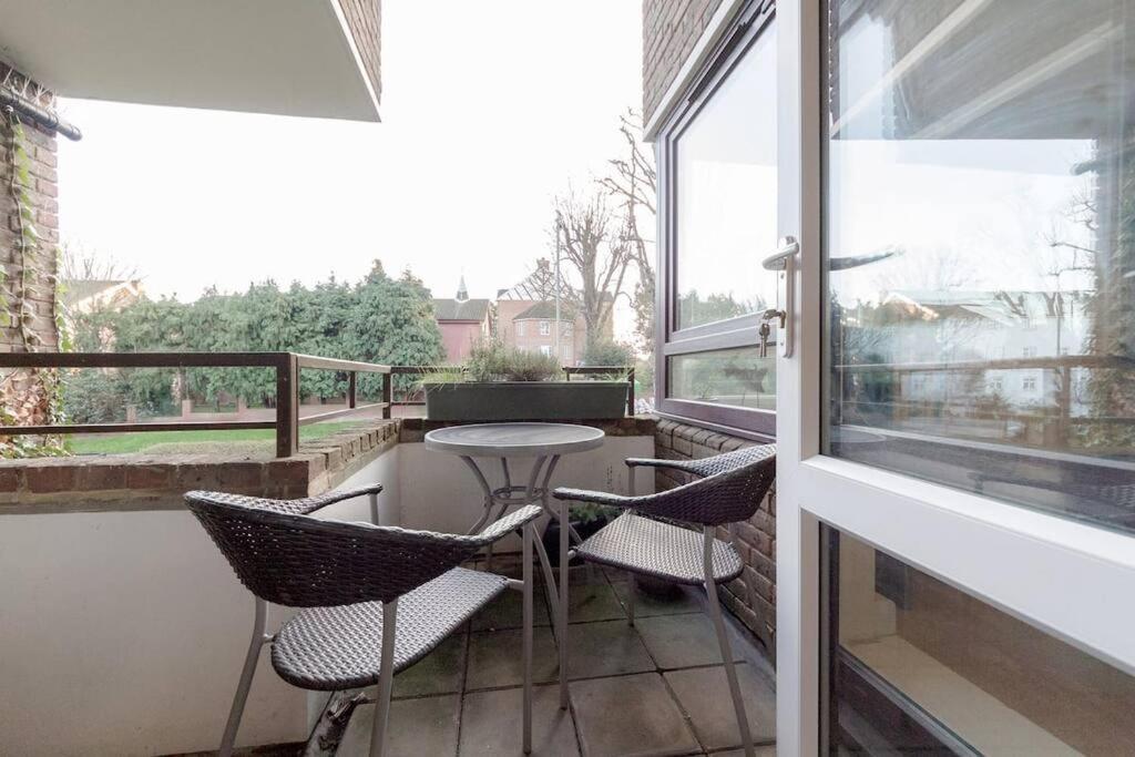 Spacious Two Double Bedroom Flat London Ngoại thất bức ảnh